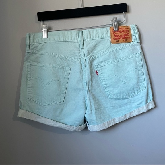 Levi’s high waisted Turquoise 501 shorts button fly size 32 🤍🤍 - Picture 5 of 10
